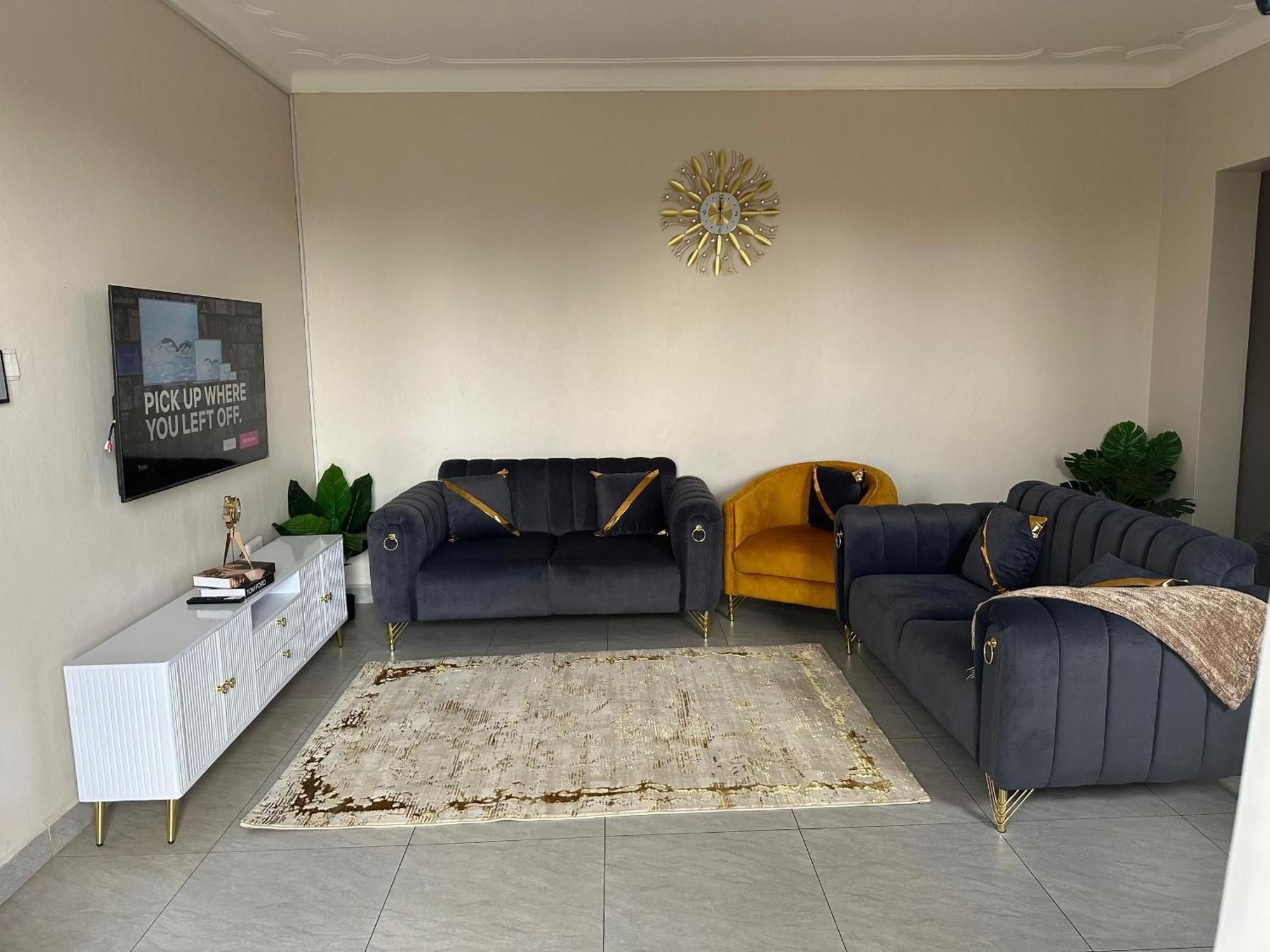 Ruby Homes Кампала Екстериор снимка